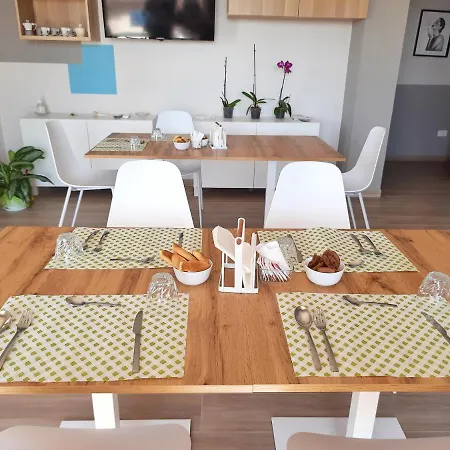 Shekhinah Restaurant 3* Maruggio