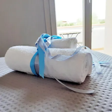 Shekhinah Restaurant Panzió Maruggio