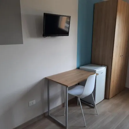 Shekhinah Restaurant 住宿加早餐酒店