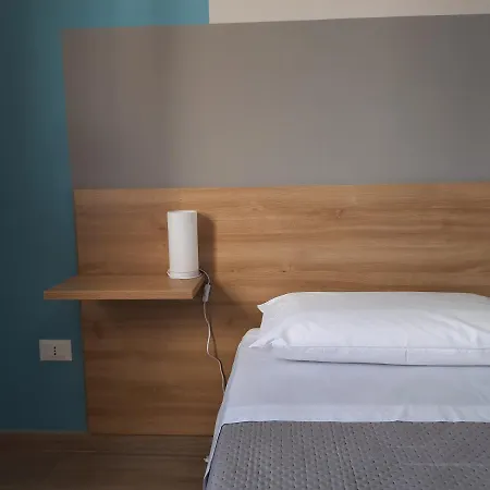 Shekhinah Restaurant 3*