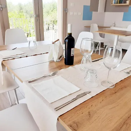 Shekhinah Restaurant