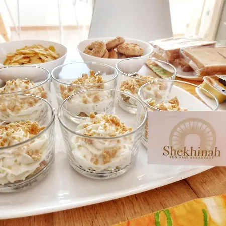 ベッド・アンド・ブレックファスト Shekhinah Restaurant 3*