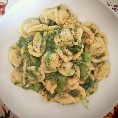 住宿加早餐酒店 Shekhinah Restaurant 玛鲁吉奥