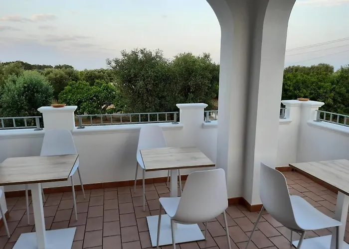 Shekhinah Restaurant فندق مبيت وإفطار مارودجو