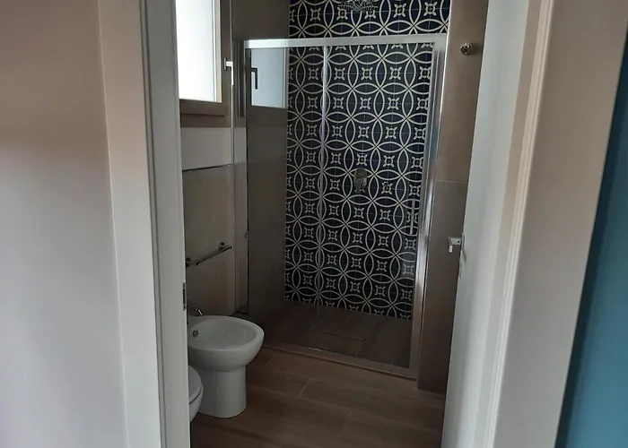 Shekhinah Restaurant فندق مبيت وإفطار مارودجو