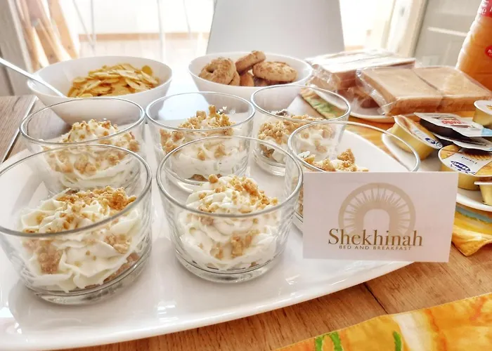 فندق مبيت وإفطار Shekhinah Restaurant 3*